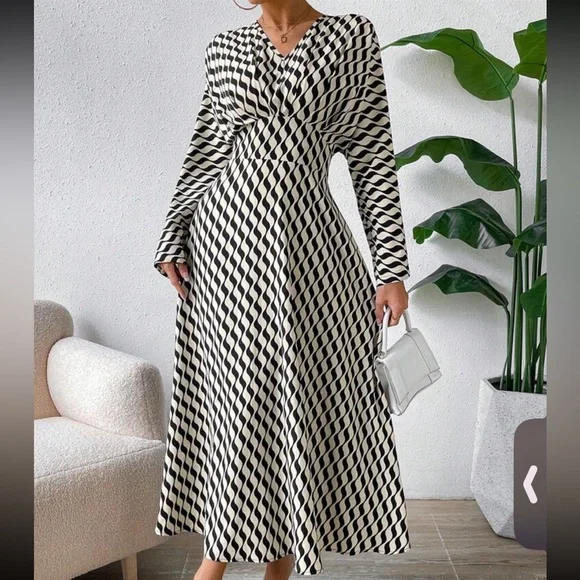 Dresses | Plus Size Abstract Geo Print Surplice Neck Batwing Sleeve A Line  Dress | Poshmark